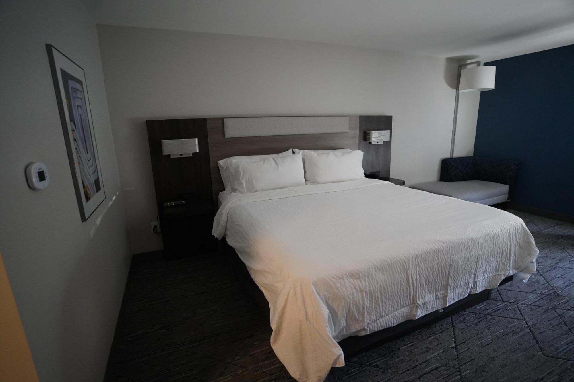 Express By Ihg 2*