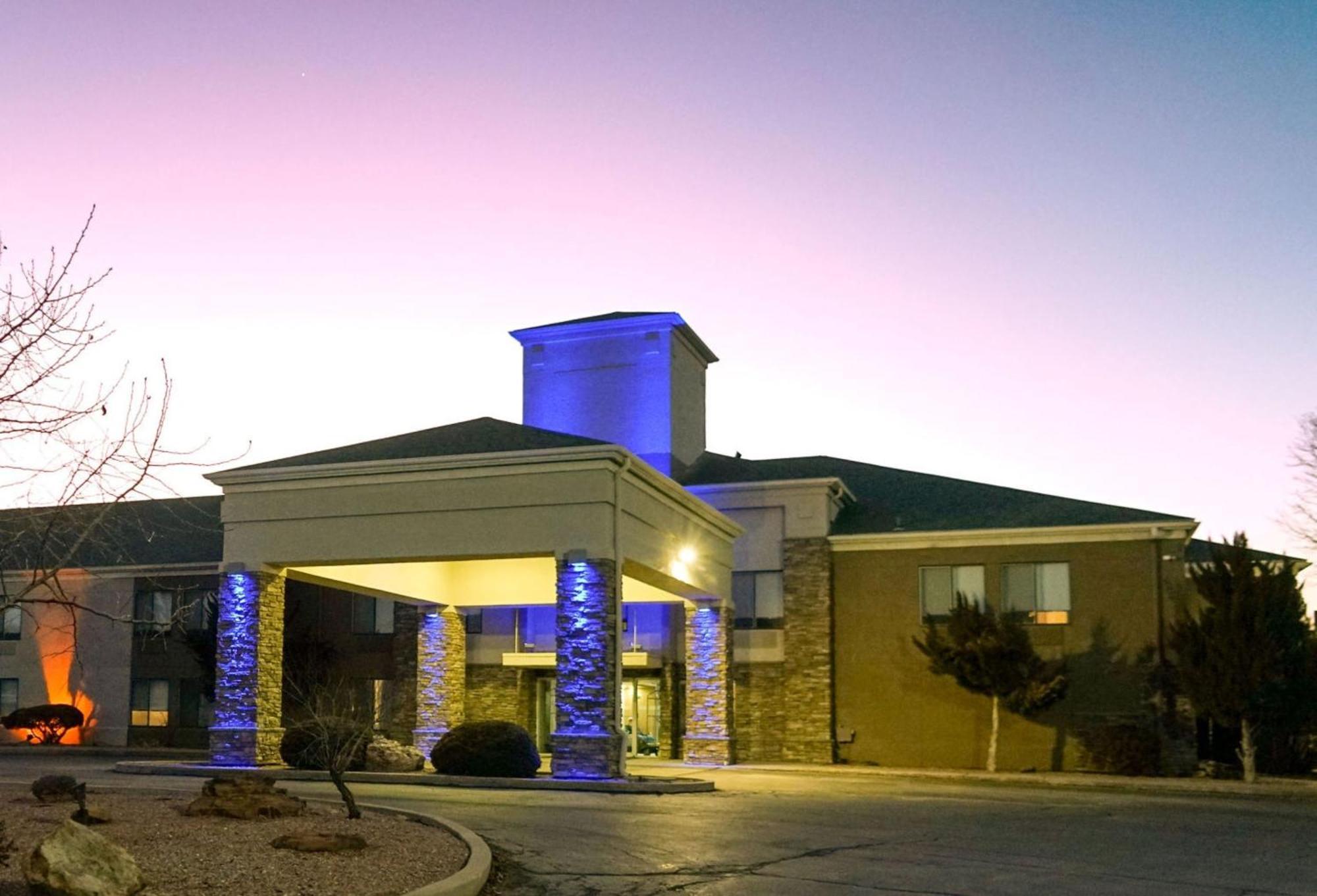 Express By Ihg 2* La Junta