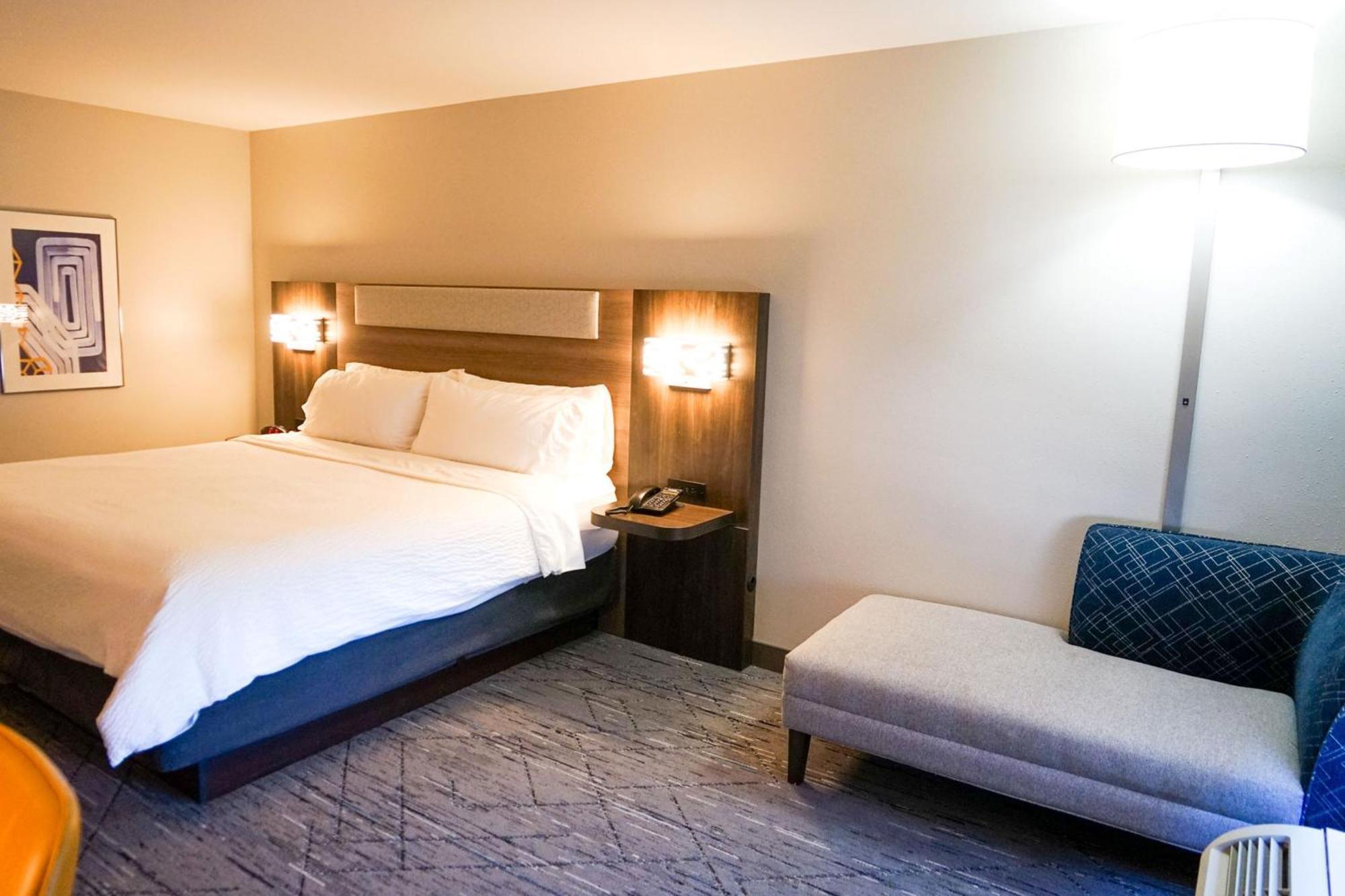 Express By Ihg 2*