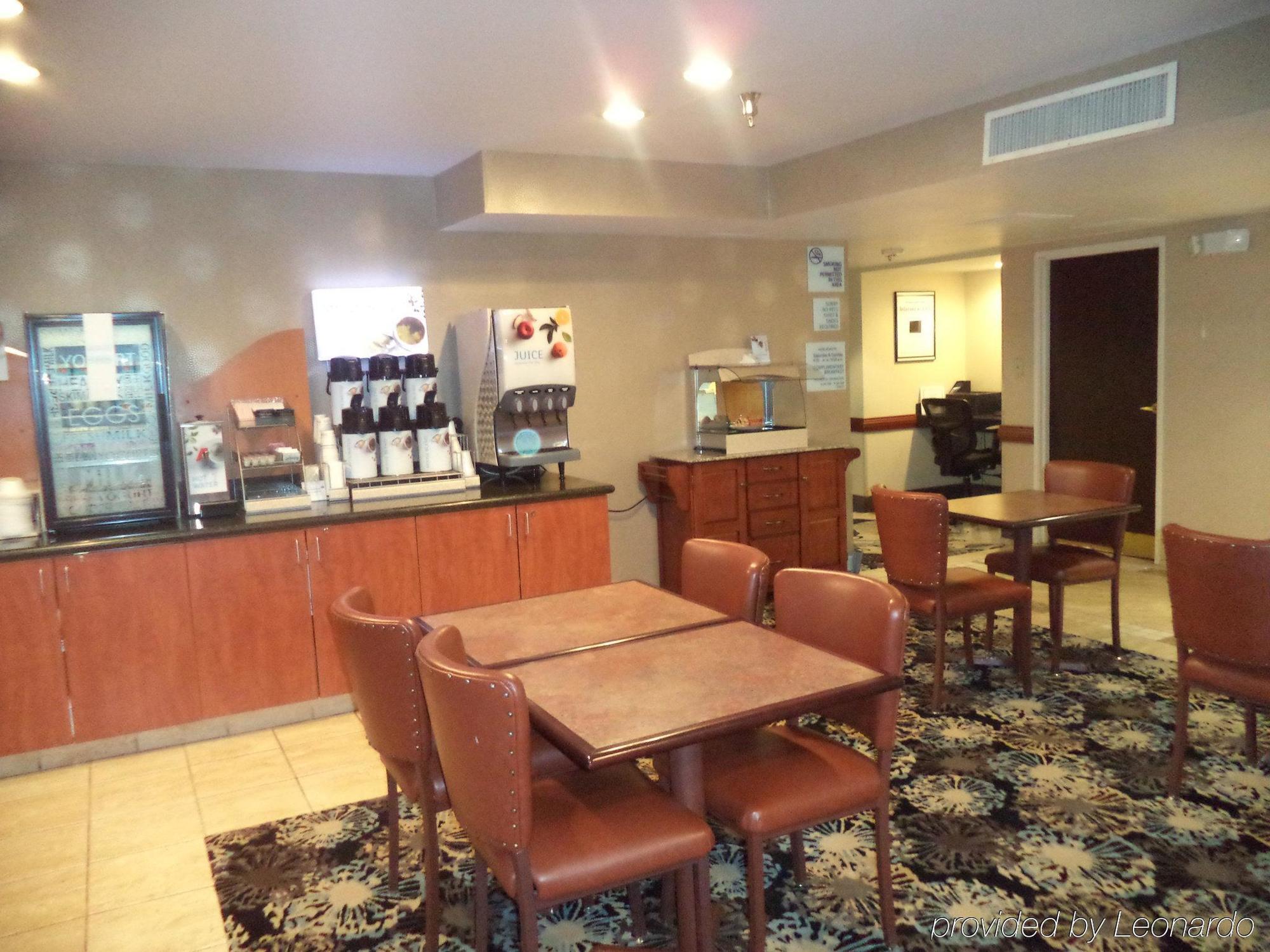 Express By Ihg Hotel La Junta