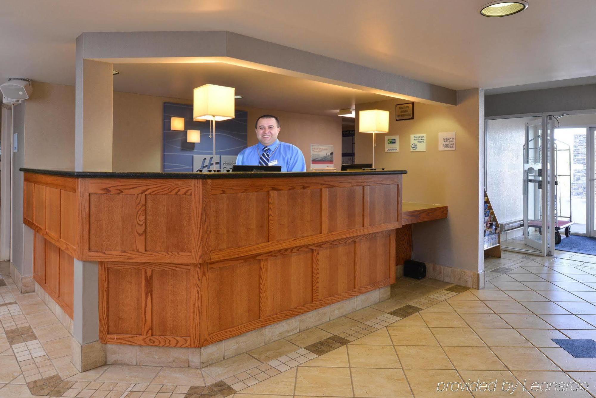 Express By Ihg Hotel La Junta