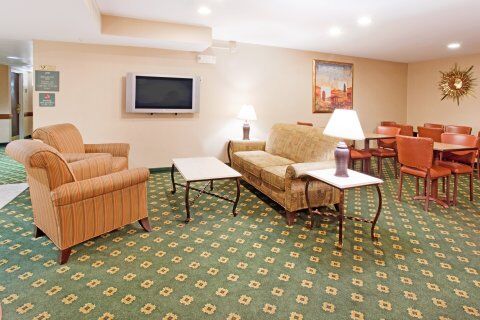 Express By Ihg Hotel