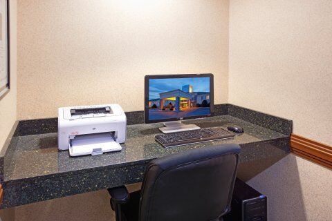 Express By Ihg Hotel