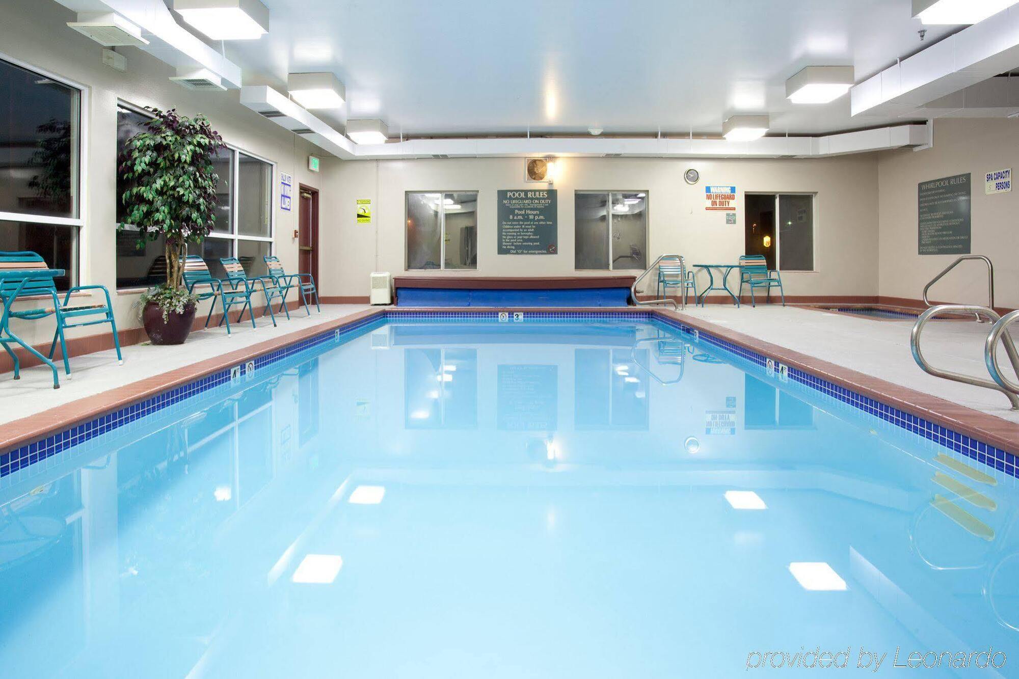 Express By Ihg Hotel La Junta